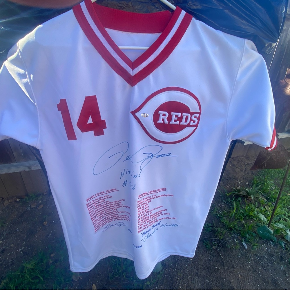Signed Pete Rose “Hit King 4256” Limited Edition Jersey w/Hologram, no cert